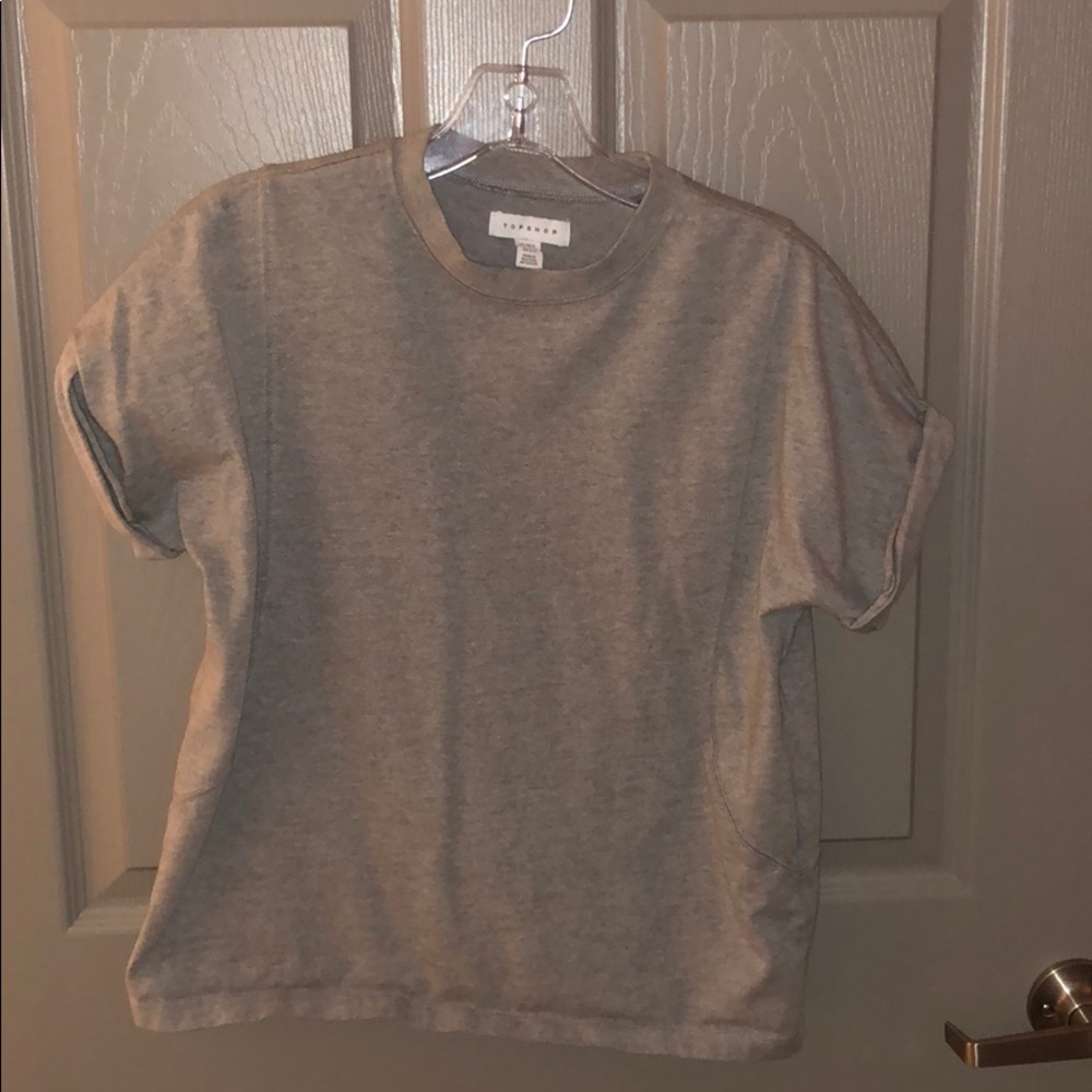 grey shirt